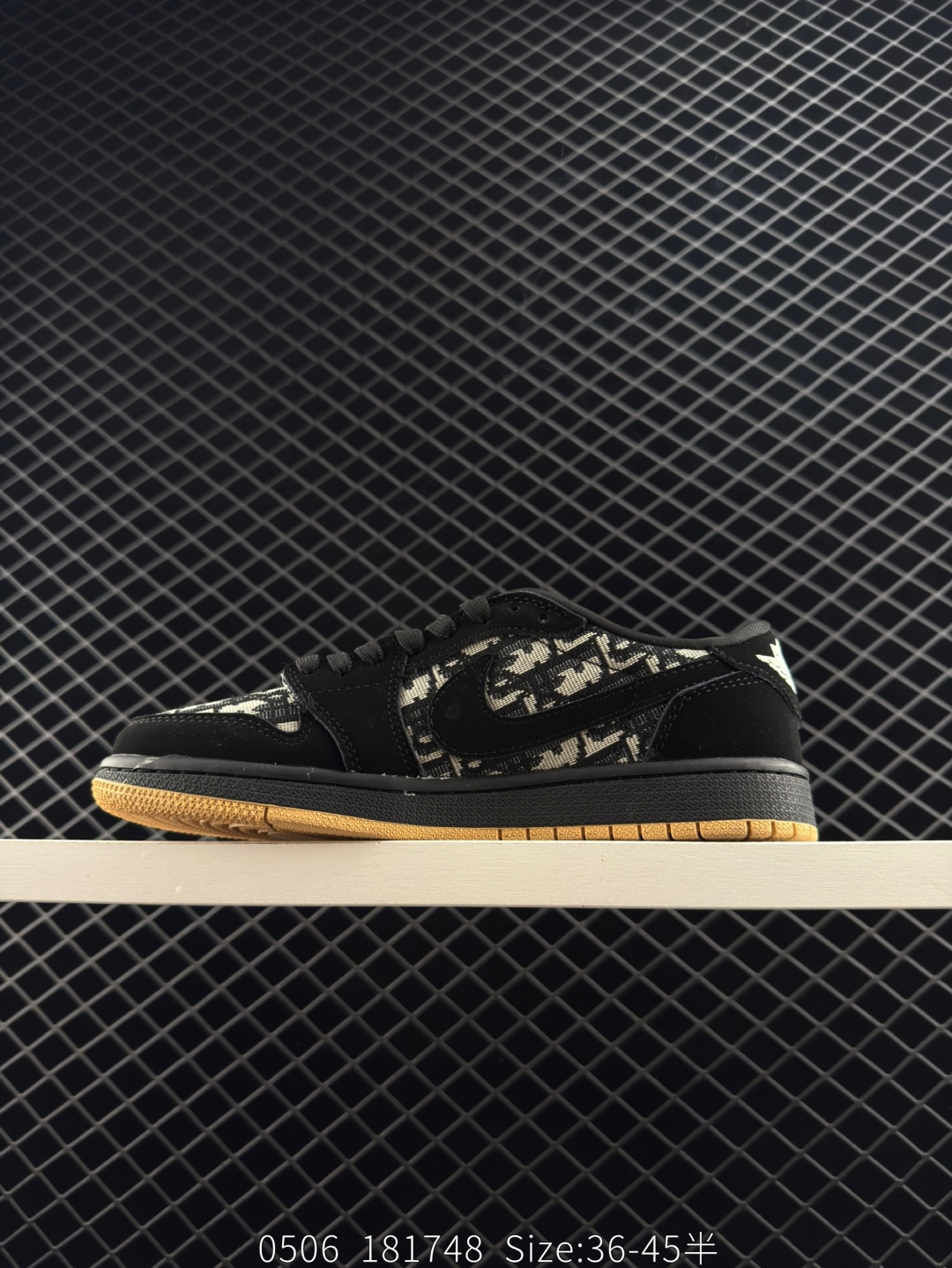 Travis Scott x Air Jordan 1 ” Reverse Mocha “